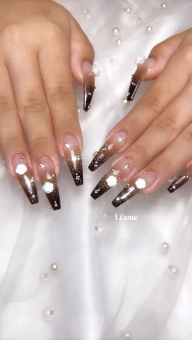ネイル ハンドネイル Luna 【Li'ame】のネイルデザイン
