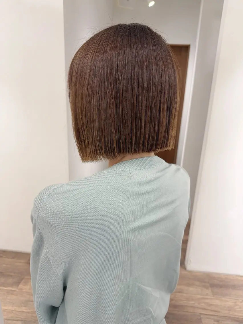 ミディアム ボブ カット ヘアカラー トリートメント ハイライト⭐️上野 高広のヘアスタイル