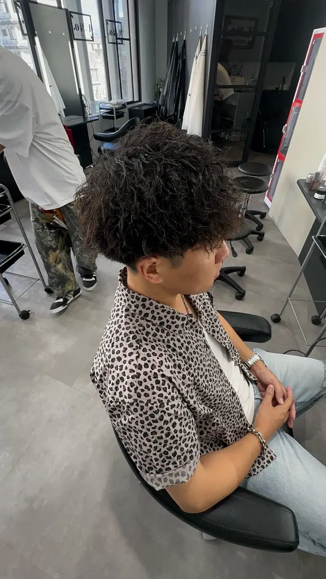 ショート ツイストパーマ カット パーマ 高橋 昂大のヘアスタイル