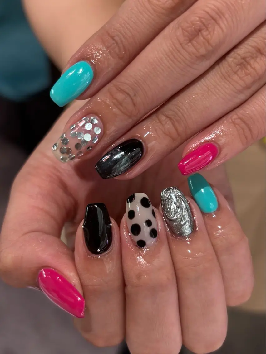 ネイル アートネイル 長さ出し ハンドネイル color.nail 🫧ionaのネイルデザイン