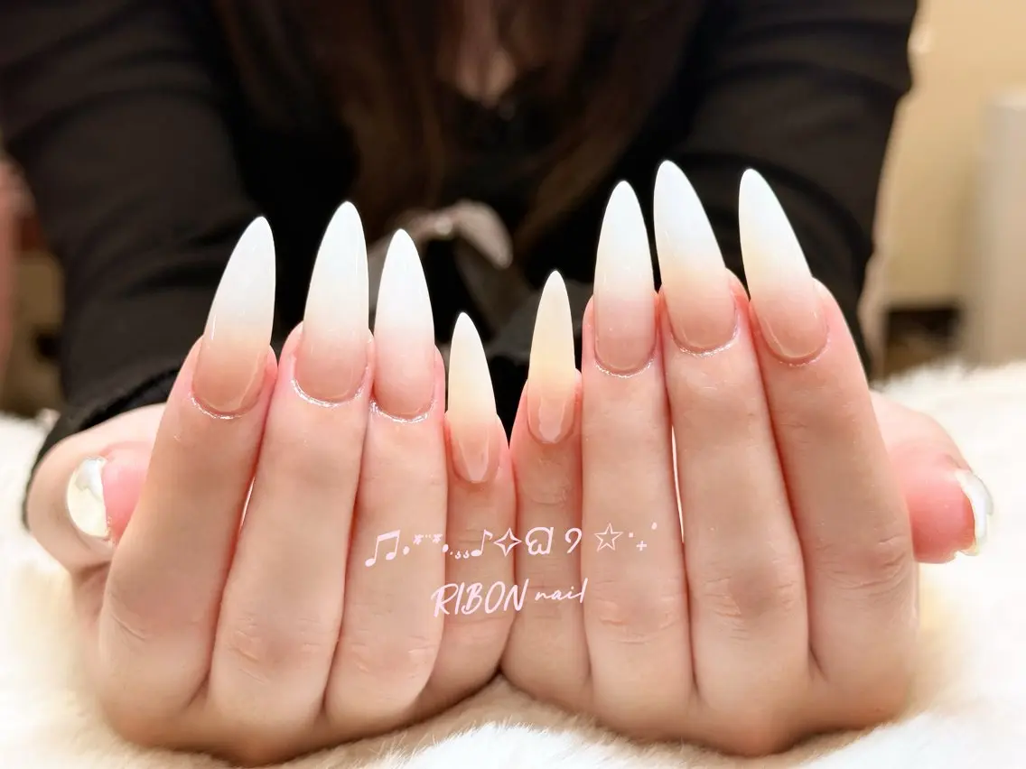 ネイル アートネイル 成人式 長さ出し キラキラネイル ロングネイル RIBON nail 高田馬場のネイルデザイン