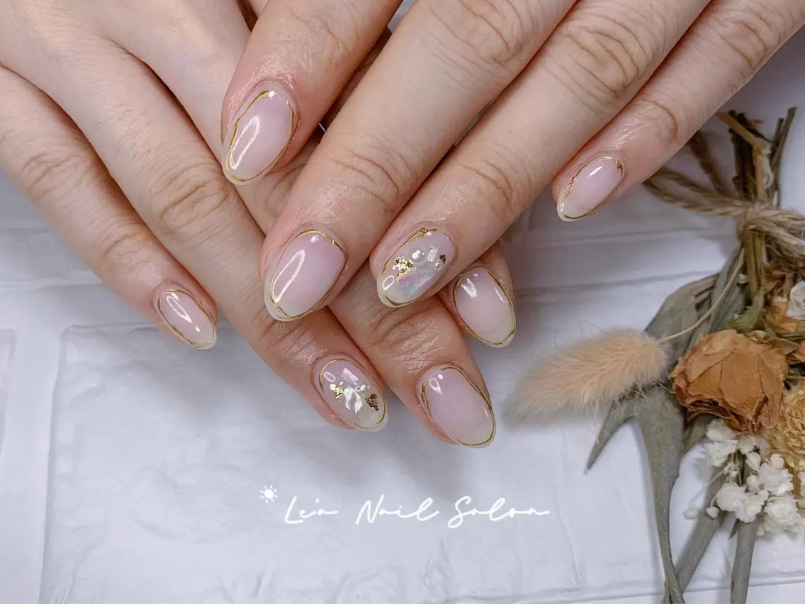 ショート カラー ネイル Le’a NailSalonのネイルデザイン