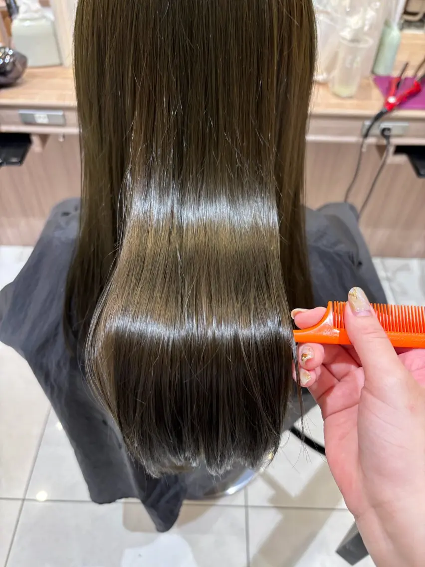 ロング 中飯 雪乃のヘアスタイル