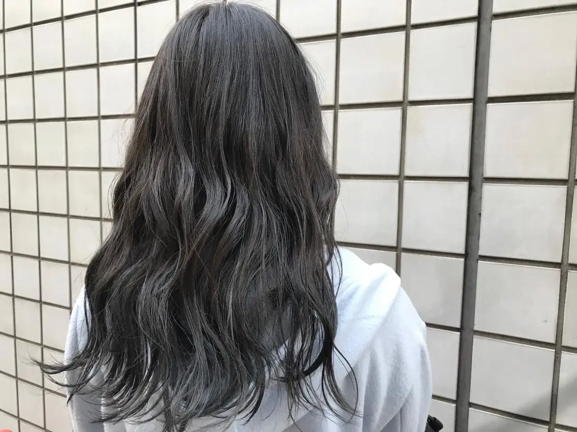 ミディアム カラー ブリーチ 透明感カラー ブリーチなしカラー 透明感カラー/ レイヤー　YUKAのヘアスタイル