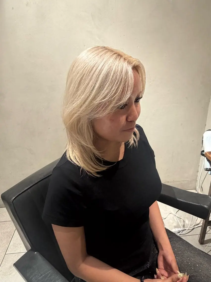 セミロング ヘアカラー NEWTON 🌟ミニモ限定のヘアスタイル