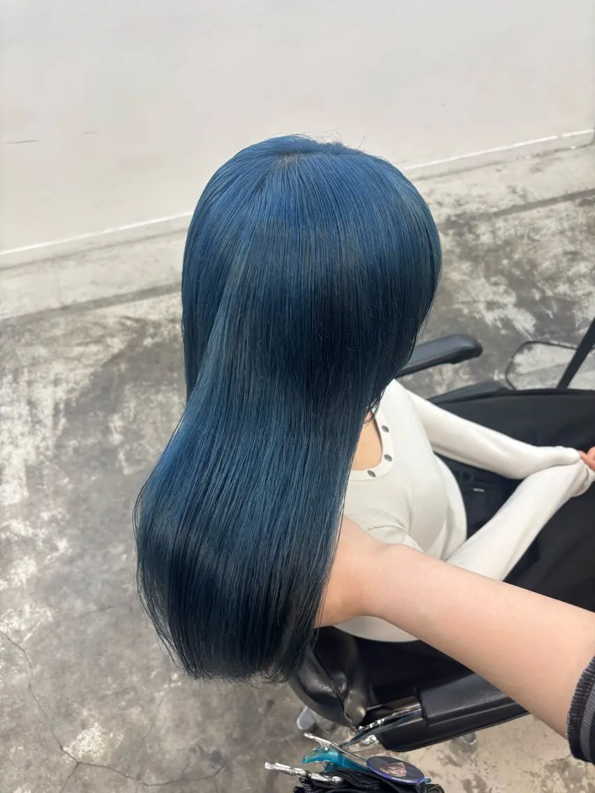 ロング カラー ブルーカラー デザインカラー ダブルカラー ラベンダーカラー エクステ ヘアカラー レイヤー sala 推しカラー職人🎀のヘアスタイル