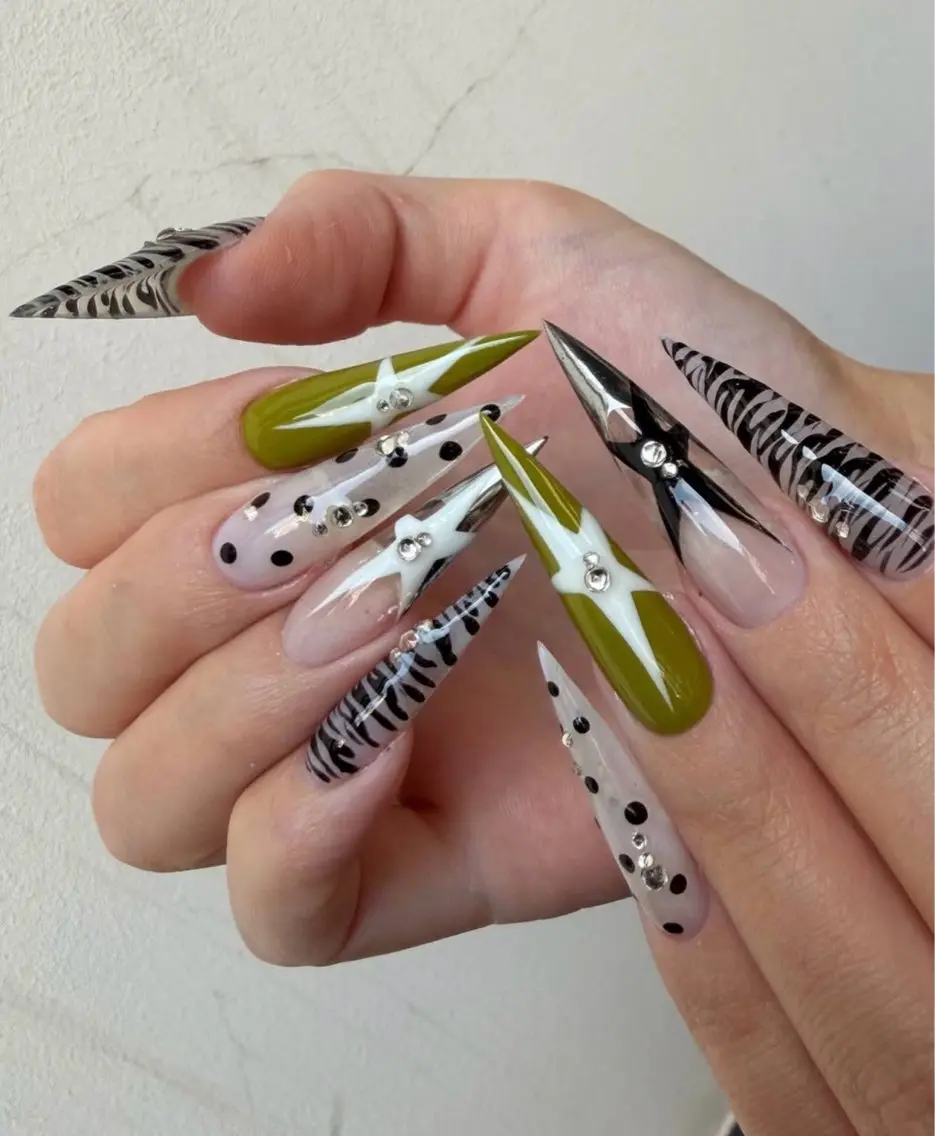 ネイル ハンドネイル NiJi Nailsのネイルデザイン