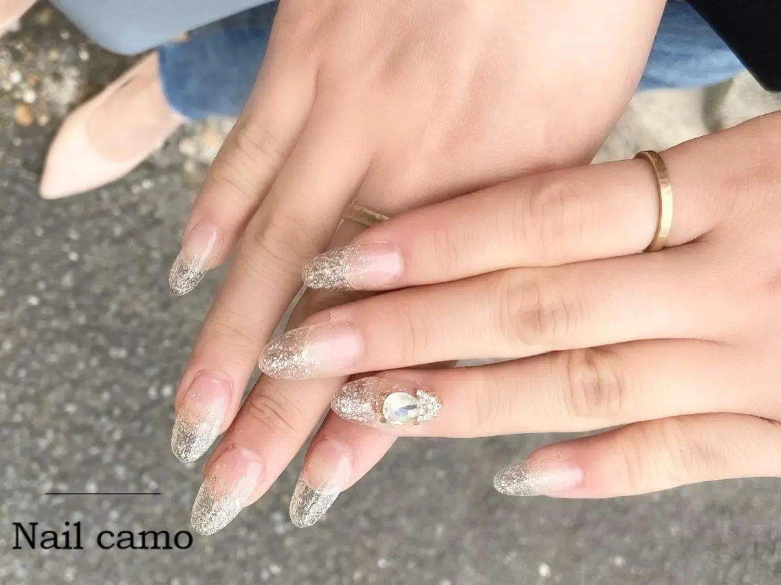 ネイル ラメ(グリッター) ラメグラデーション ワンカラーネイル ハンドネイル 🌟Nail camo🌟のネイルデザイン