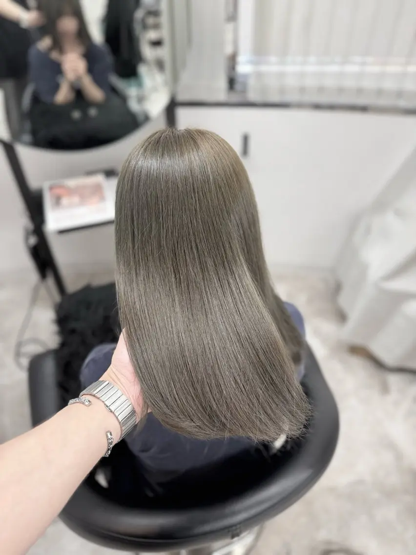 ロング ヘアカラー ✨Noto ミルクティー特化✨のヘアスタイル