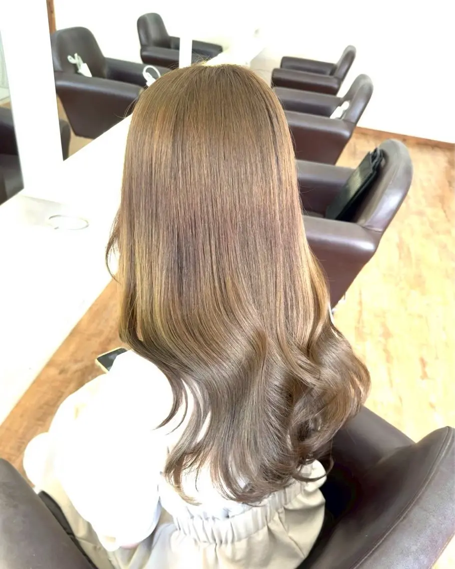 カラー 大下 悠花のヘアスタイル