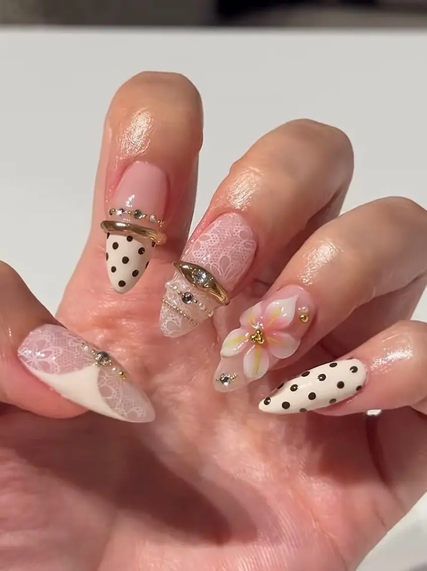 ネイル アートネイル ジェルネイル 韓国ネイル ニュアンスネイル 夏ネイル ハンドネイル Umee Nailのネイルデザイン