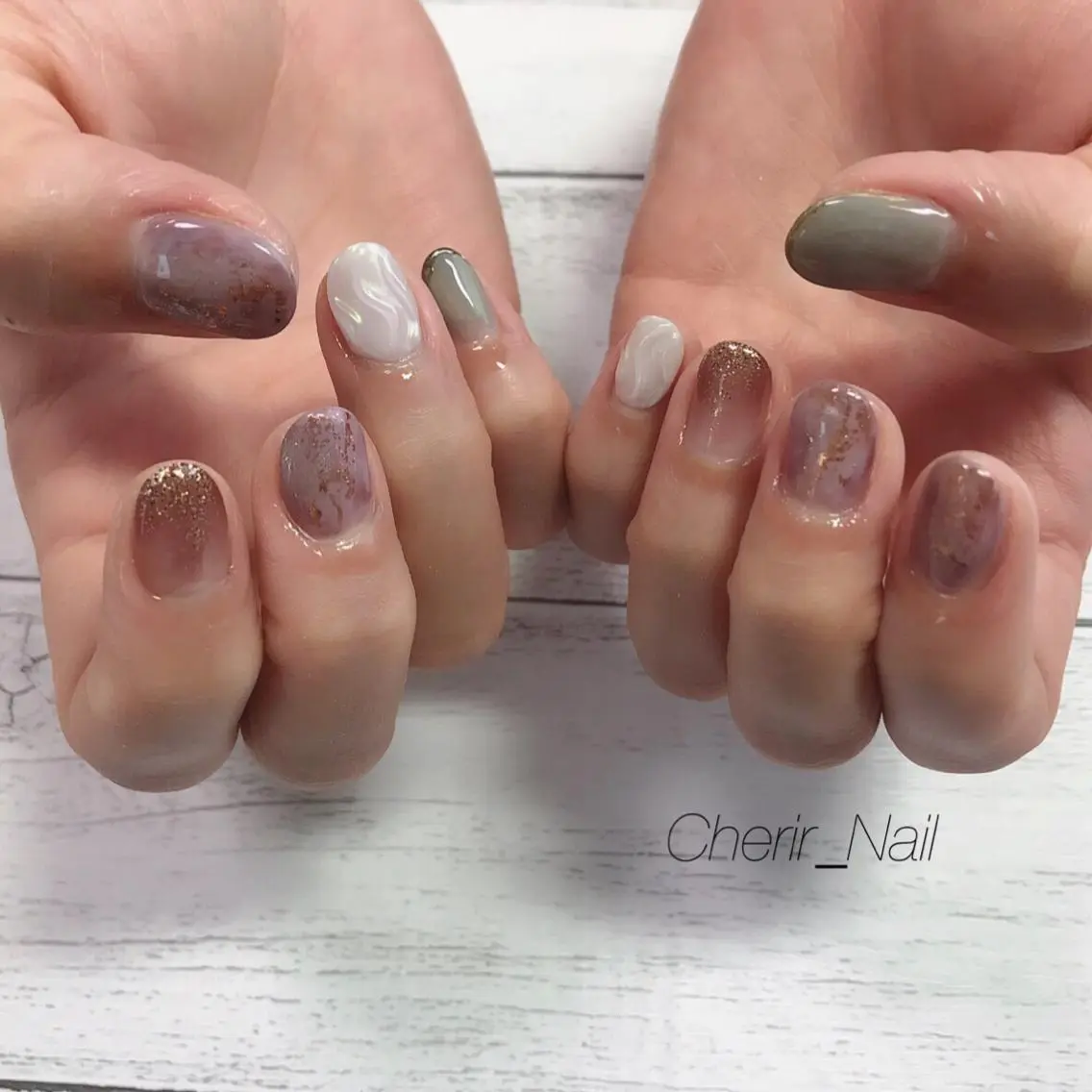 ネイル アートネイル 大理石ネイル(マーブル) ミラーネイル ニュアンスネイル ワンカラーネイル ハンドネイル Cherirnail kaoriのネイルデザイン