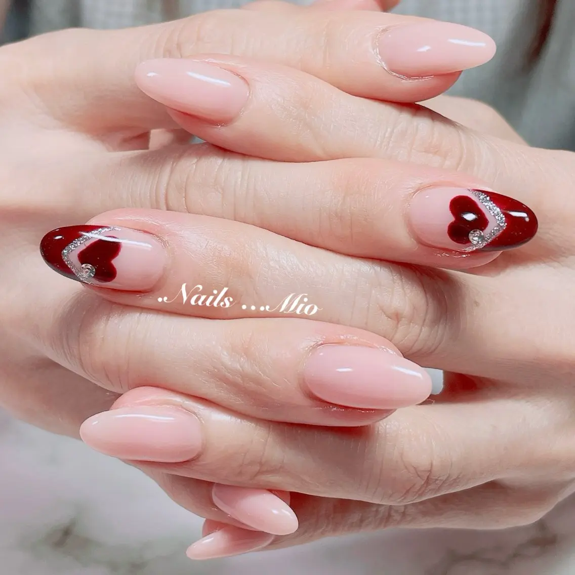 ネイル アートネイル フレンチネイル ジェルネイル ハート ラメ(グリッター) .Nails Mio 赤羽西ネイルサロンのネイルデザイン