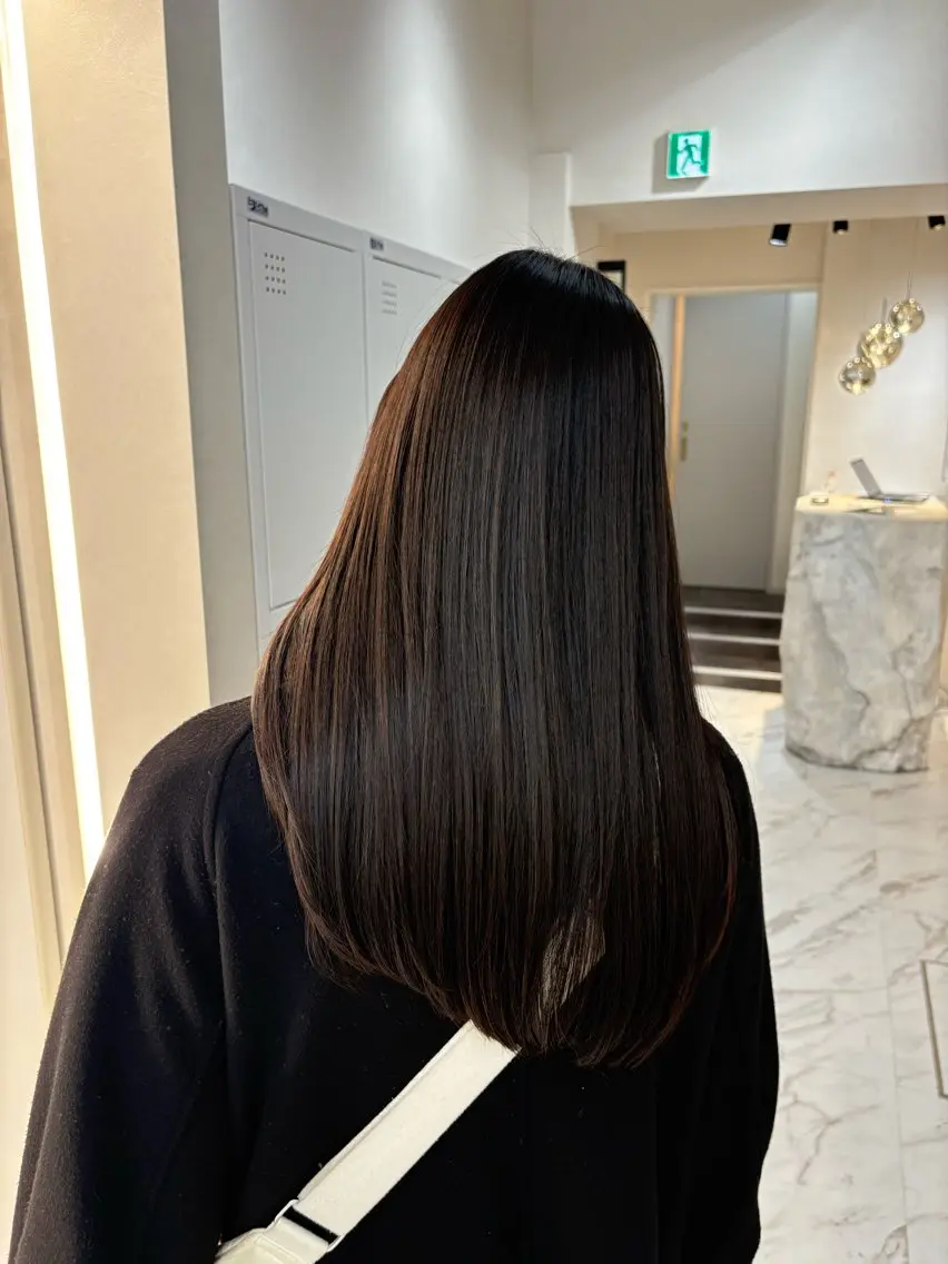 ロング カラー パーマ ベージュカラー ブリーチ 透明感カラー ダブルカラー グレージュ TOMO/ブリーチ 無しオリーブのヘアスタイル