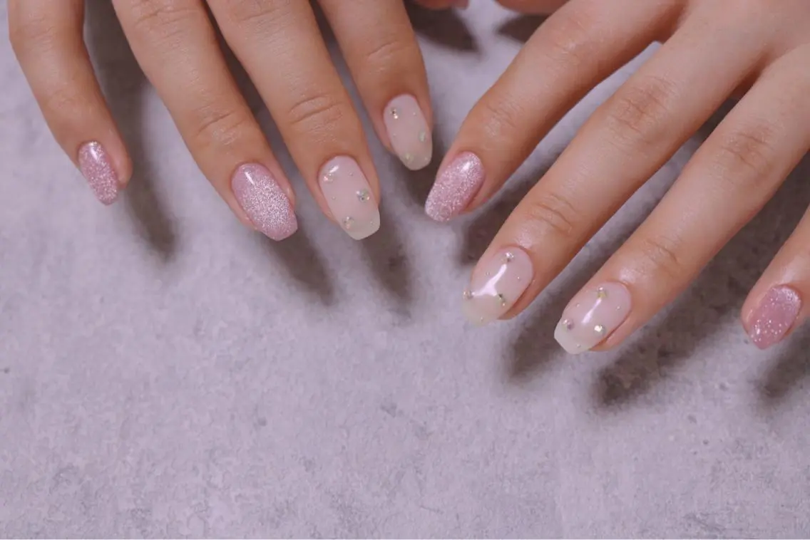 ネイル オーロラネイル カジュアル ジェルネイル マグネットネイル マットネイル ハンドネイル MH Nailのネイルデザイン