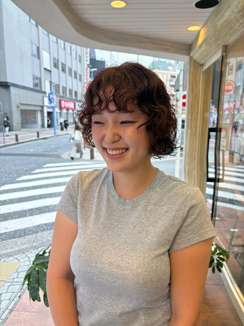 ショート カット ヘアカラー パーマ 🪐海外hair/パ ーマ/暖色/ミミ🌻のヘアスタイル