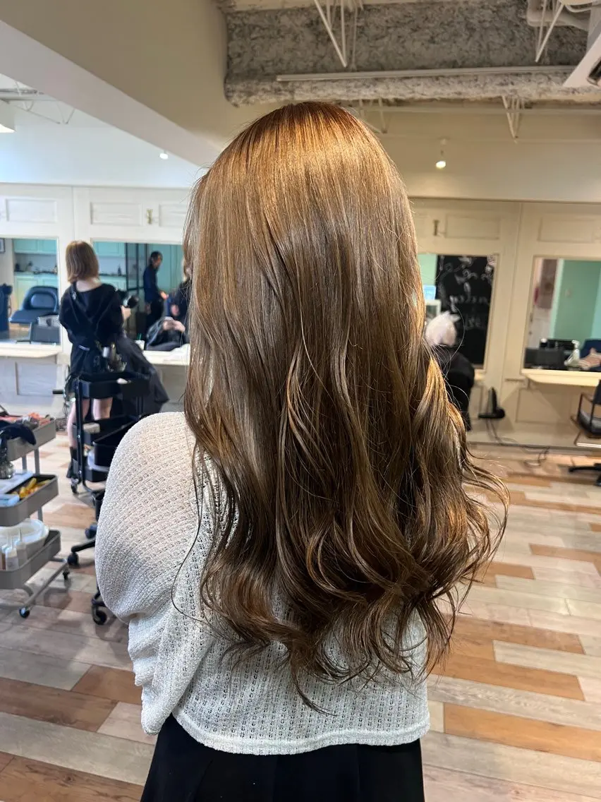 ロング カラー ベージュカラー ブリーチ 透明感カラー ダブルカラー ブリーチなしカラー カット ヘアカラー トリートメント 🌈デザインヘア職人 Kaede🌈のヘアスタイル