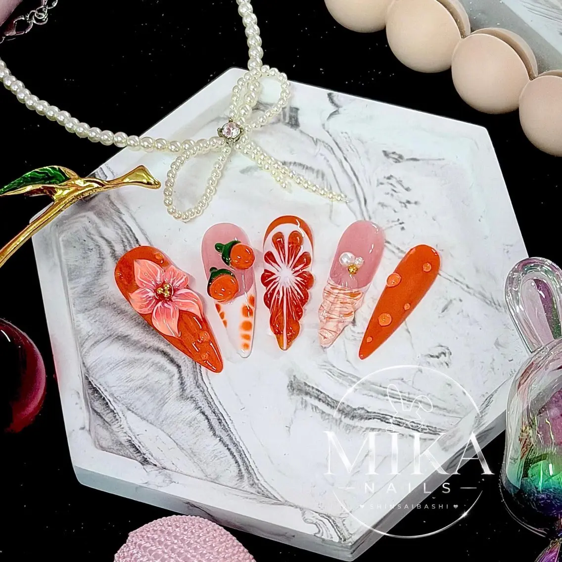 ネイル ガーリー キラキラネイル 韓国ネイル ロングネイル シンプルネイル ハンドネイル Genie Mika Nailsのネイルデザイン
