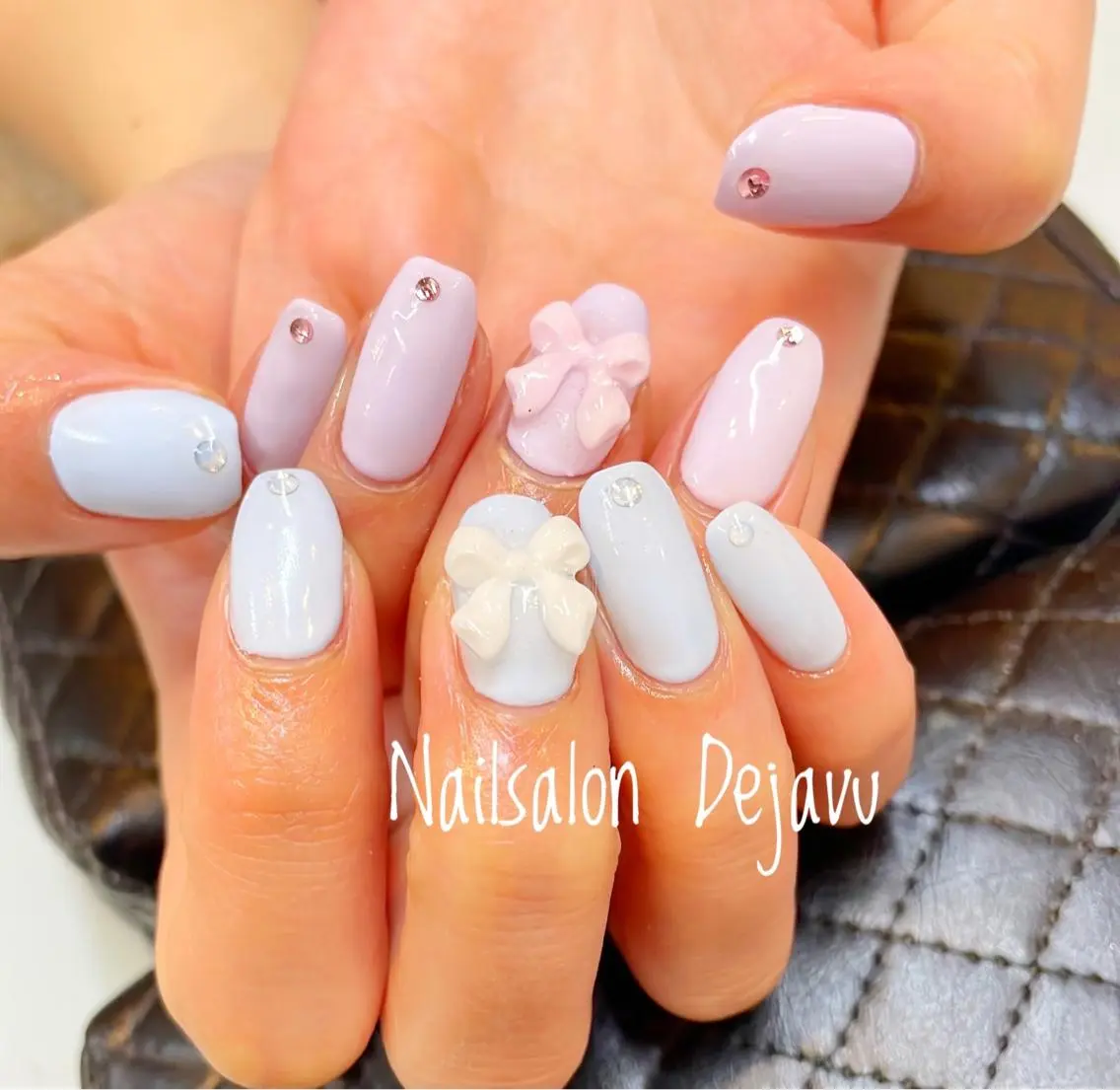 ネイル アートネイル ジェルネイル ワンカラーネイル パステルネイル リボン ハンドネイル Nailsalon Dejavuのネイルデザイン
