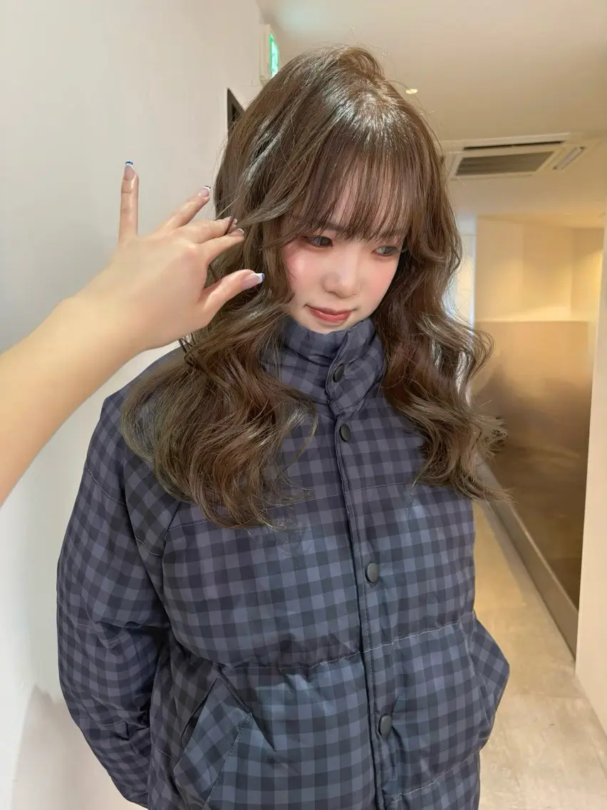 ロング カラー ベージュカラー グレージュ ヘアカラー ユナ ボブカット /ベージュのヘアスタイル