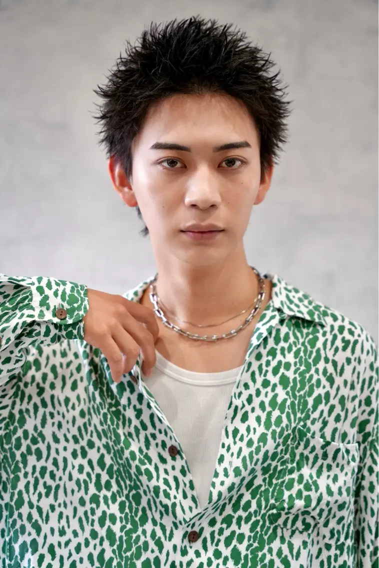 ショート メンズ メンズショート スパイキーショート ショートヘア カット トリートメント 【店長】メンズ職人 短髪　ハイトーン🔥のヘアスタイル