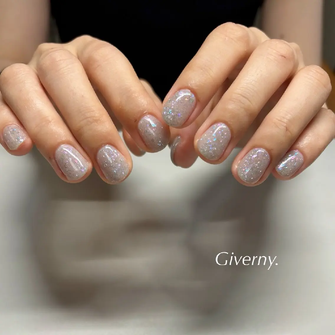 ネイル フラッシュネイル シンプルネイル 夏ネイル ハンドネイル Giverny .のネイルデザイン
