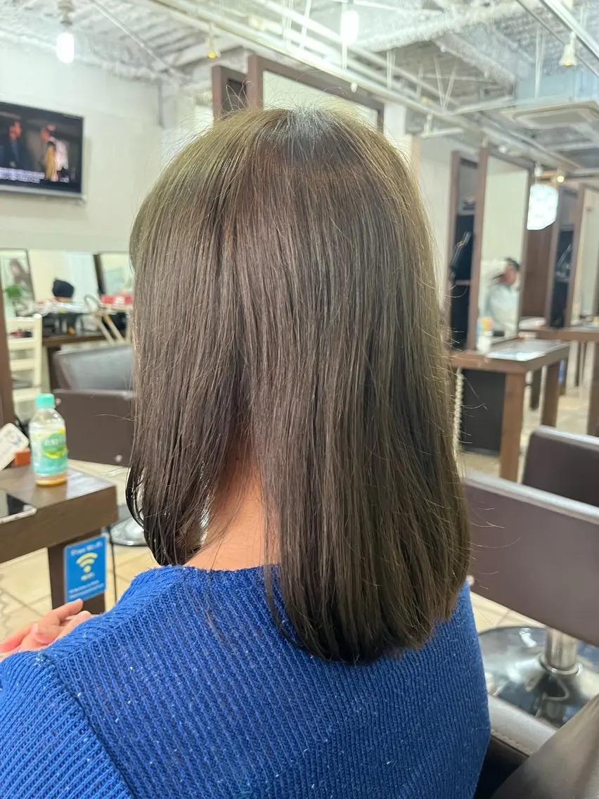 ミディアム カラー カット ヘアカラー カ レラのヘアスタイル