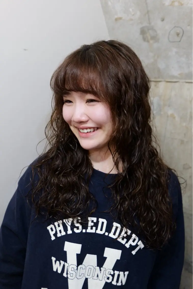ロング パーマ スパイラルパーマ 🤍BLEN 窓🤍のヘアスタイル