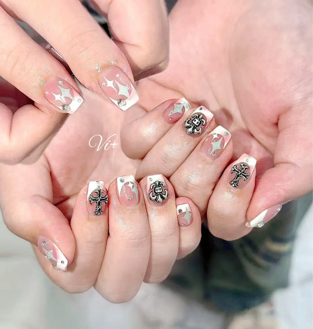 ネイル ハンドネイル ✨Nailsalon Vi+✨のネイルデザイン