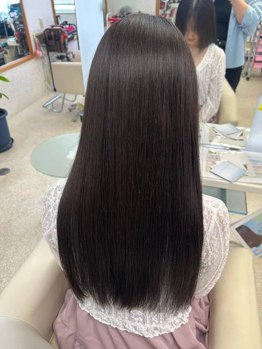 ロング 縮毛矯正 武田 悠生乃のヘアスタイル