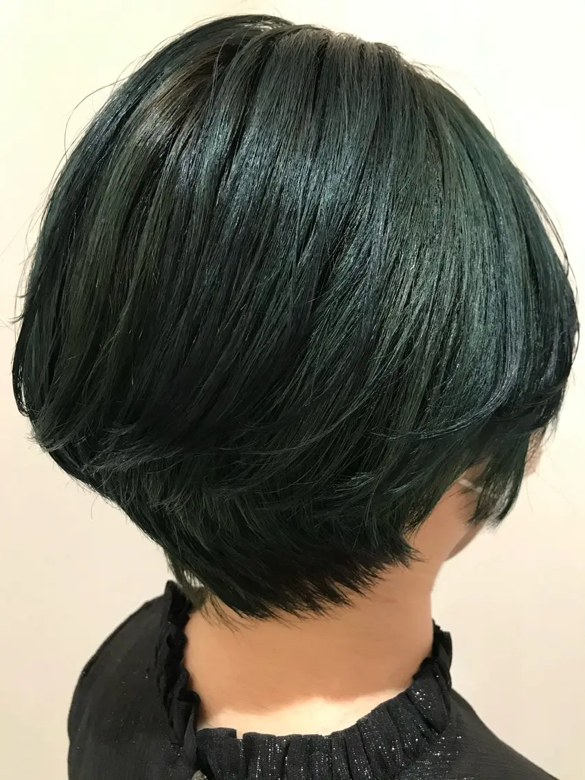 ショート カラー VOLANCH/ MAIのヘアスタイル