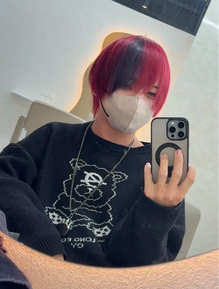 ミディアム メンズ ミディアムパーマ メンズパーマ メンズウルフカット 顔周りカット ハッシュカット カット ヘアカラー ⚡️下園あゆむ⚡️ レイヤーウルフ/韓国のヘアスタイル