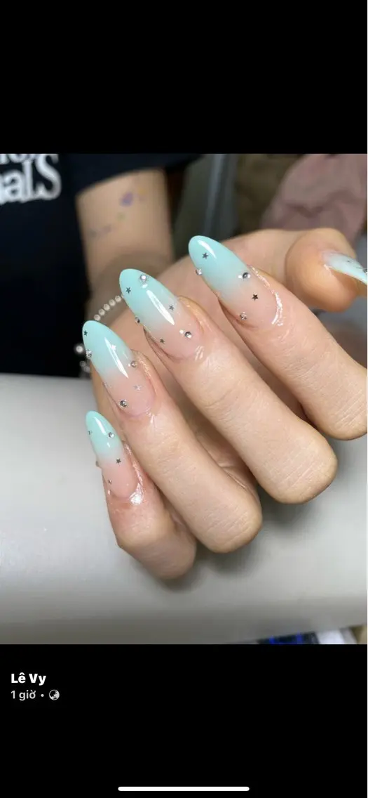 ネイル キラキラネイル マグネットネイル ぷっくりネイル 春ネイル ワンホンネイル ハンドネイル Candy Nailのネイルデザイン