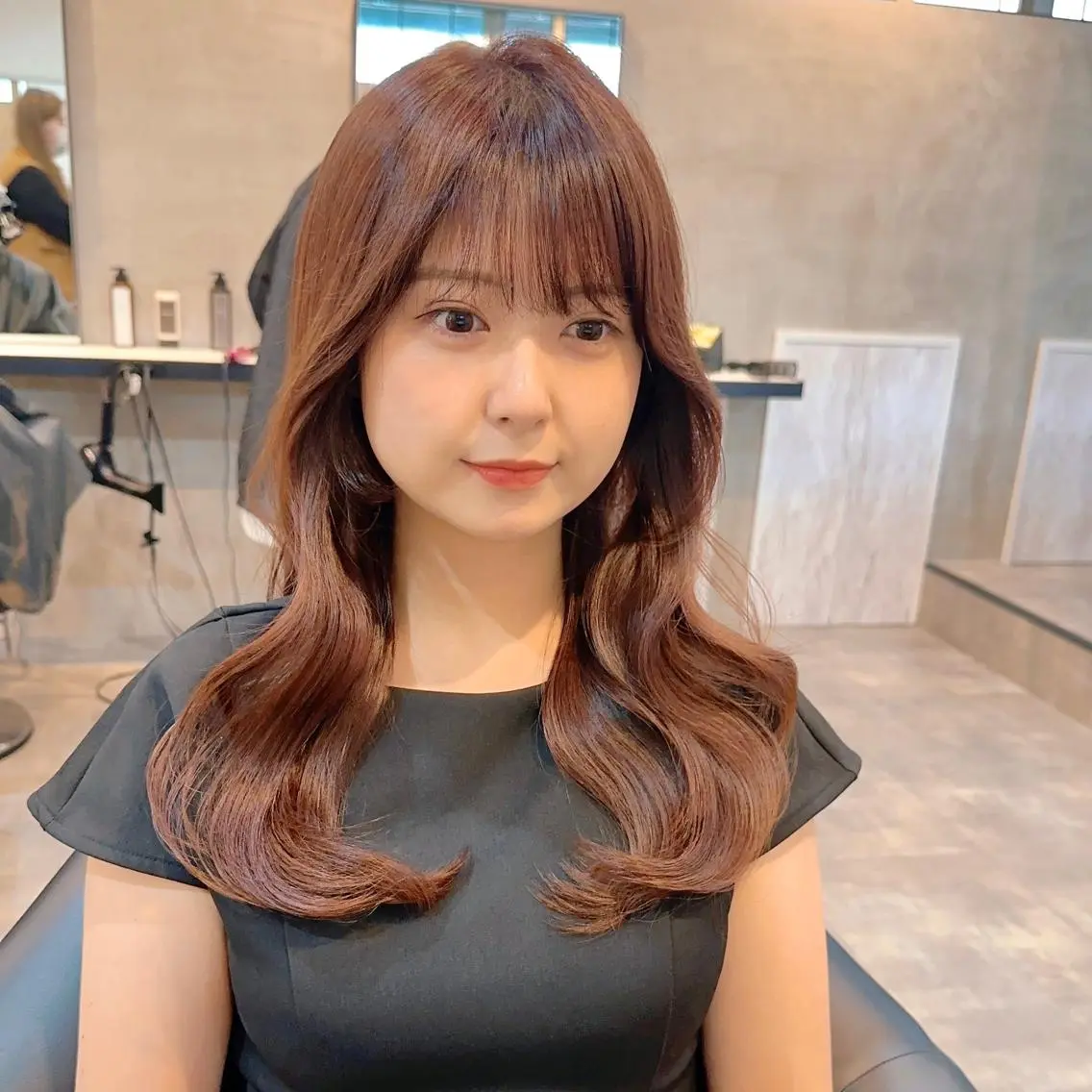 セミロング カット ヘアカラー トリートメント 🌹ハッシュカット、 レイヤー韓国ヘア🌹のヘアスタイル