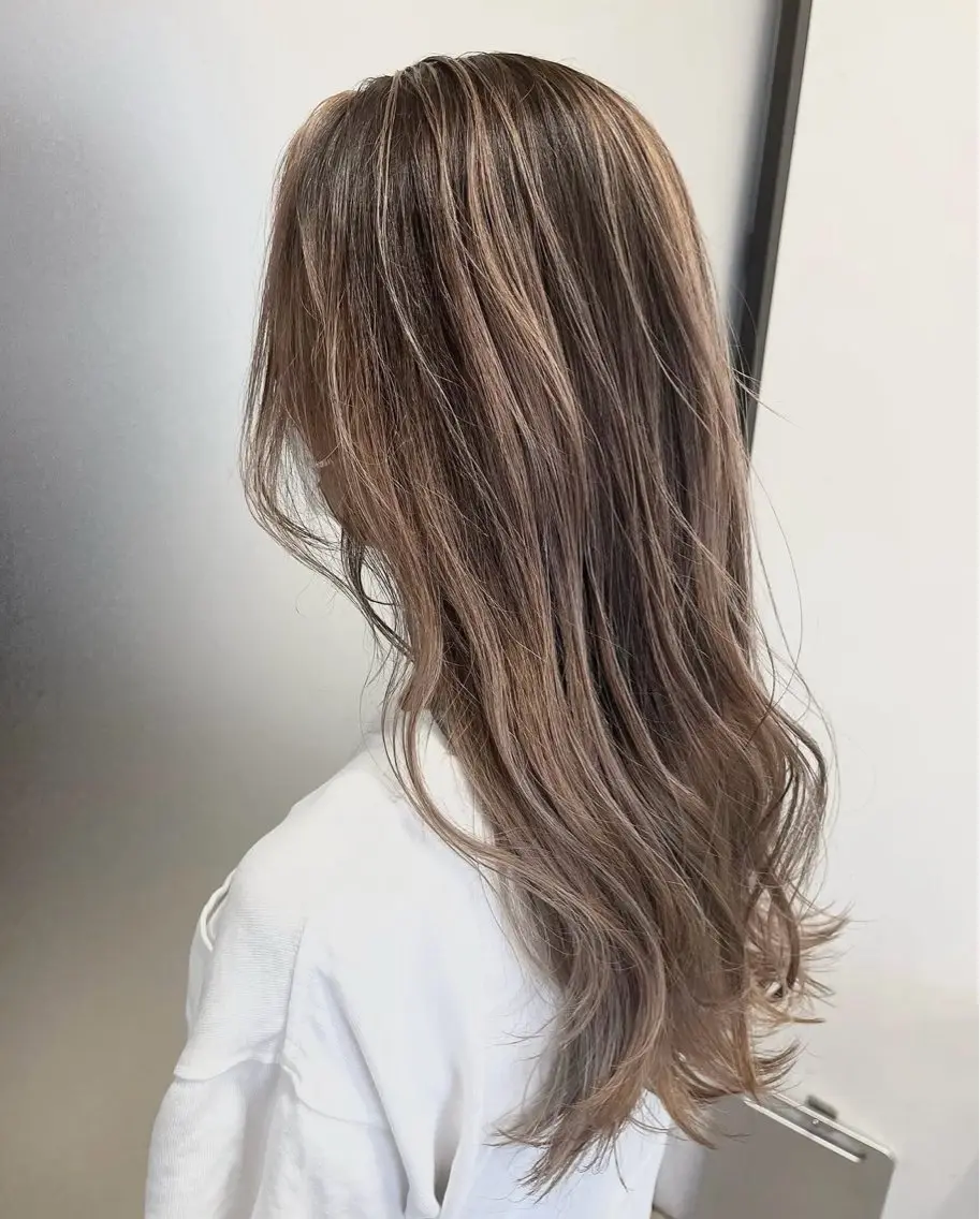 ロング カラー バレイヤージュ レイヤーカット 大人女性ヘア 半個室 池袋 natsukiのヘアスタイル