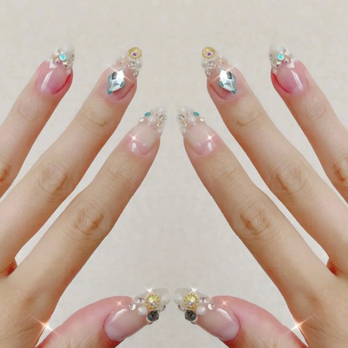 ネイル スカルプネイル ストーンネイル ハンドネイル VIERU 🌈🎀💖のネイルデザイン