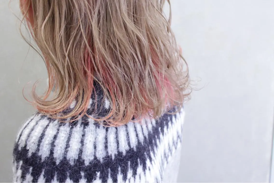 ミディアム カラー ヘアアレンジ ベージュカラー ピンクカラー ヘアカラー トリートメント lani ブリーチ /ダブルカラーのヘアスタイル