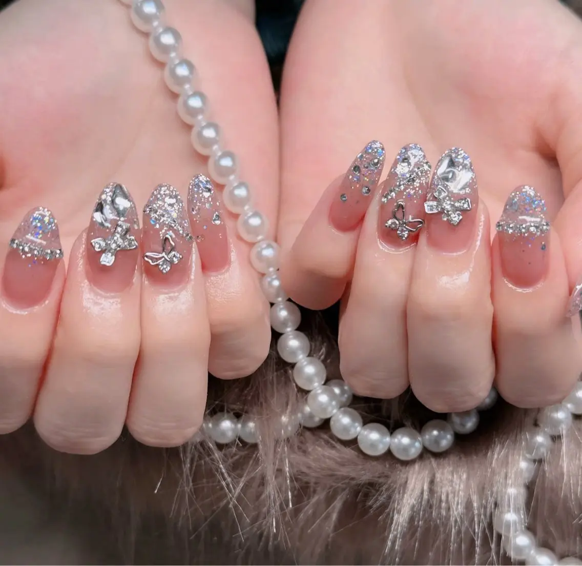 ネイル フレンチネイル ジェルネイル ガラスフレンチ ハロウィン ハート ハンドネイル H.baby Nail Salonのネイルデザイン