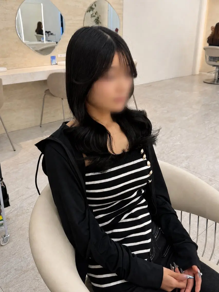 ミディアム ミディアムレイヤー レイヤーカット カット ヘアカラー Fi-Ne原宿/プル エク指名No.1そらのヘアスタイル