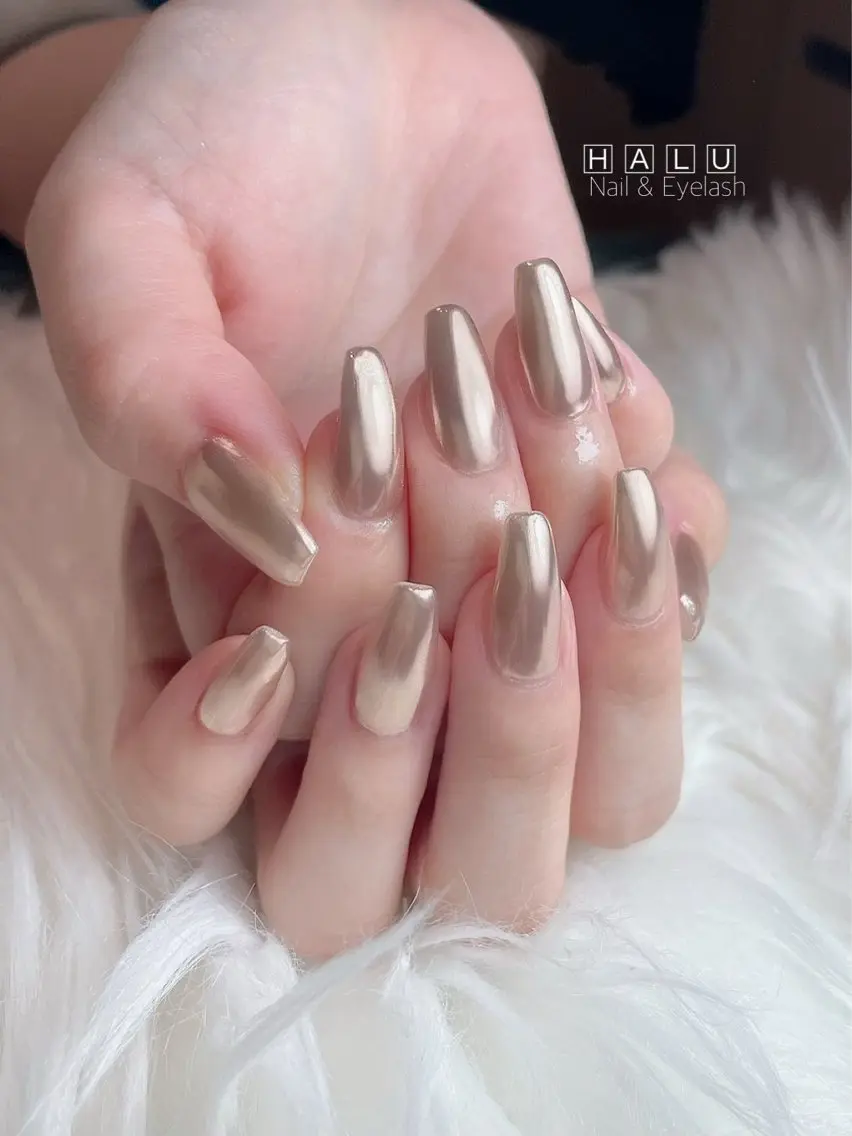 ネイル ゴールド HALU ハルのネイルデザイン