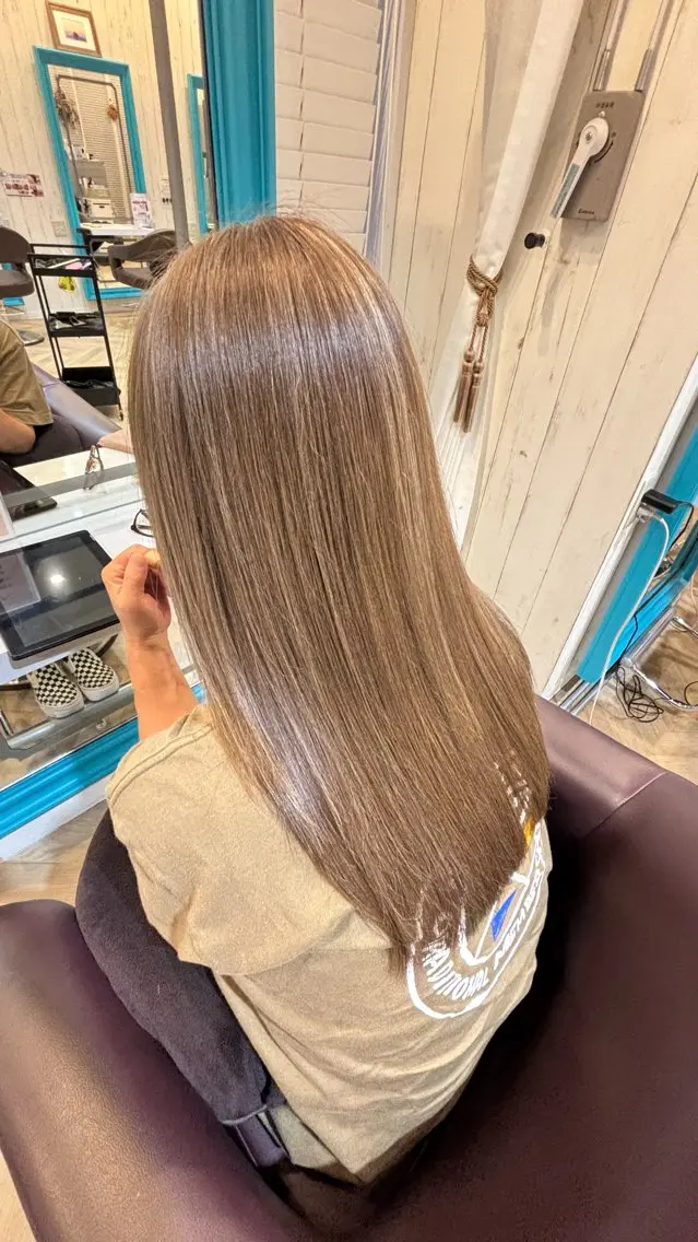 艶カラー+2ステップトリートメント‼️の写真