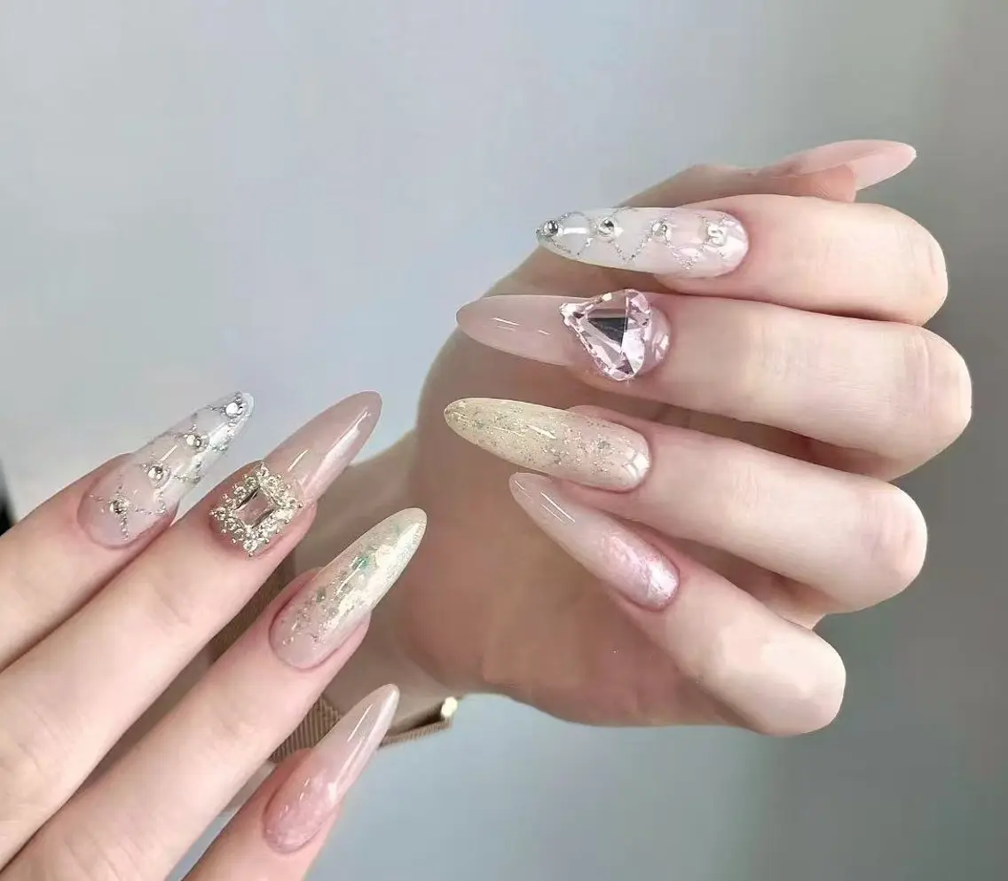 ネイル オーロラネイル フラワーネイル フットネイル フレンチネイル ジェルネイル ハンドネイル BabyYouMi nailのネイルデザイン