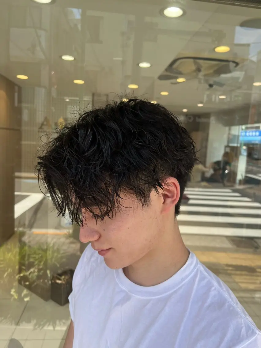 パーマ メンズ メンズパーマ 波巻きパーマ スパイラルパーマ カット パーマ SENA 再現性 パーマと縮毛矯正のヘアスタイル