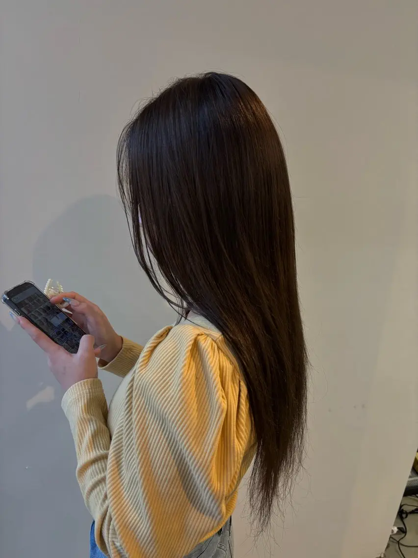 カラー 透明感カラー🫧 高田李胡のヘアスタイル