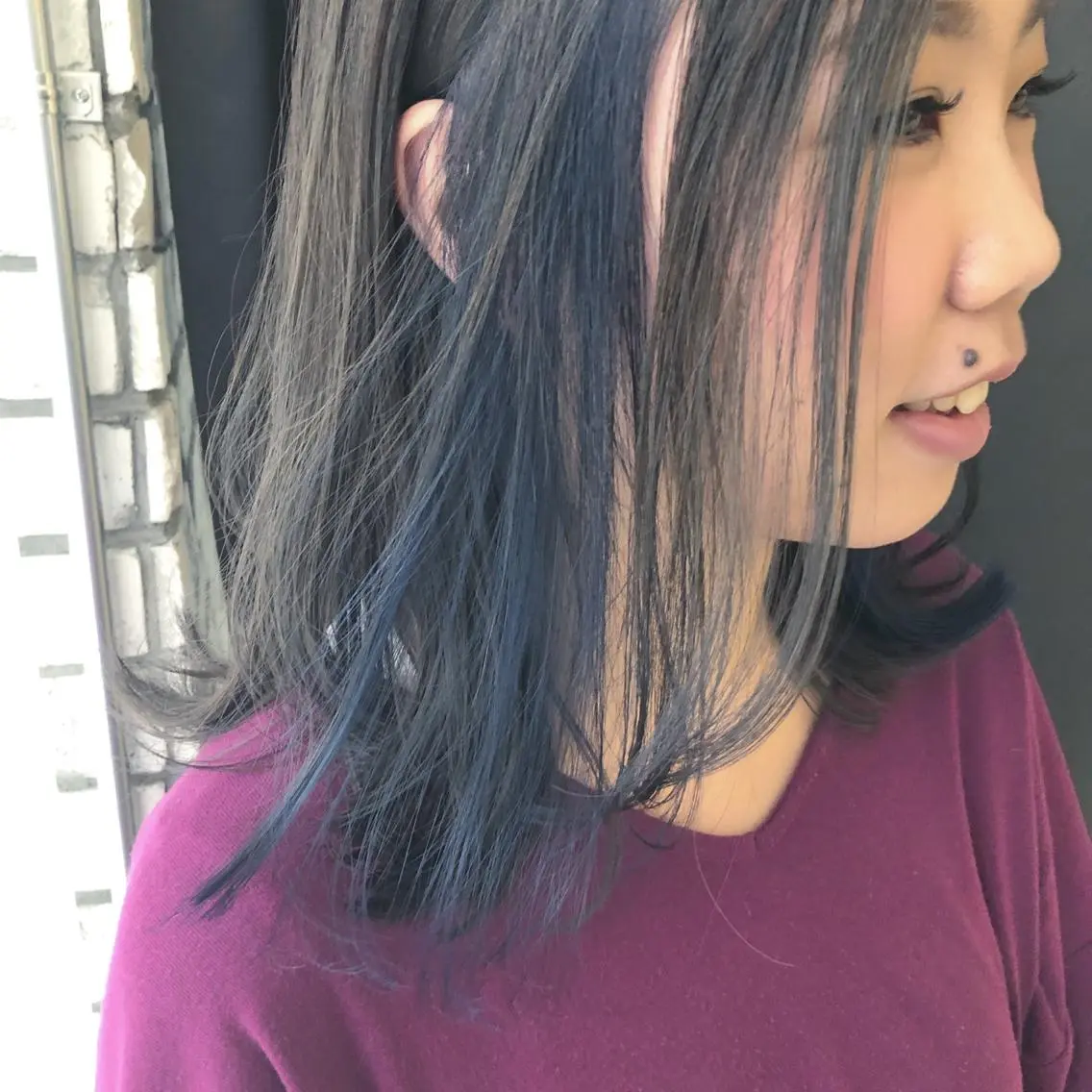 ミディアム カラー ブルーカラー グレージュ ネイビーカラー ORIKA 美容室のヘアスタイル