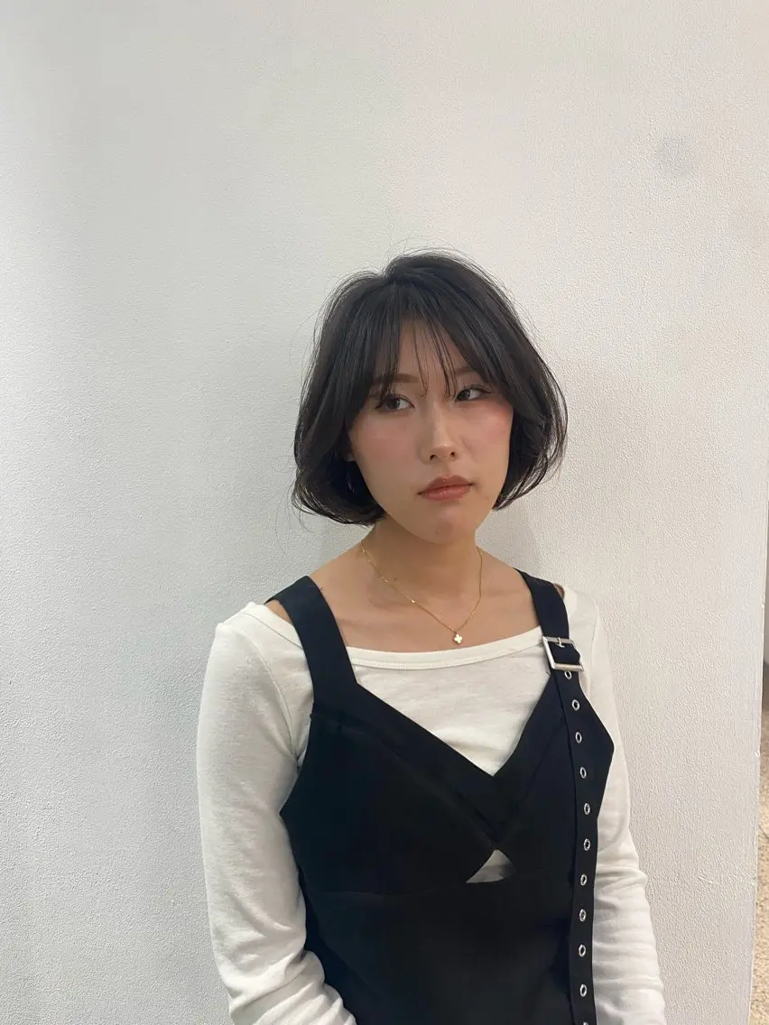 ミディアム 小柳 飛鷹のヘアスタイル