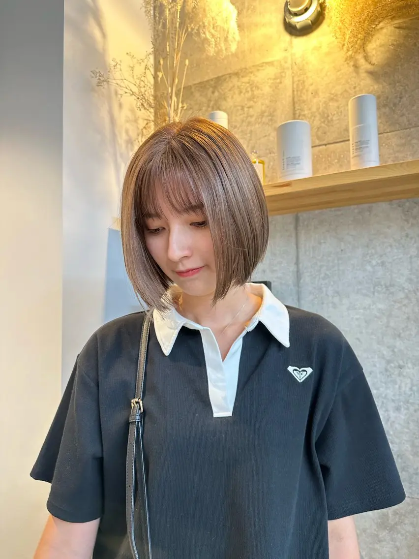 ミディアム カラー yuika .のヘアスタイル