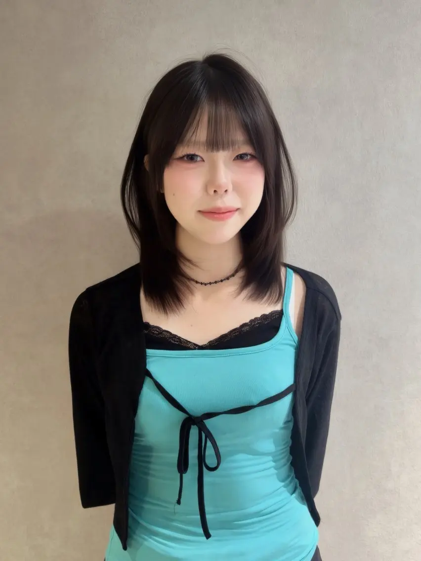 ミディアム カラー パーマ ヘアアレンジ 葵 本番韓国美容師 レイヤーカットのヘアスタイル