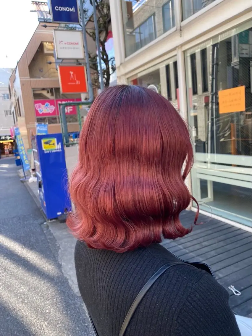 ミディアム カラー 🌈推し活ハイトーン 💫荒川結星のヘアスタイル