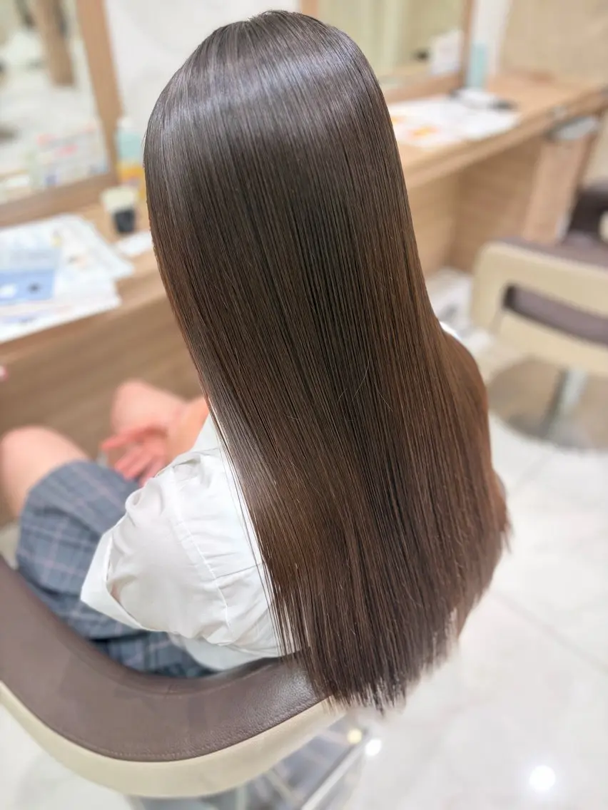 ロング パーマ カット 縮毛矯正 🐈‍⬛SARA🎀 縮毛矯正のヘアスタイル